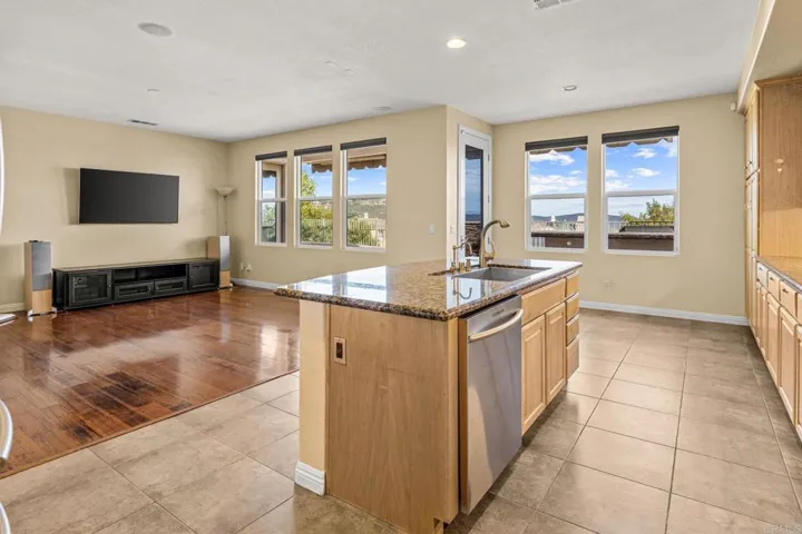 851 Antilla Way, San Marcos, California 92078