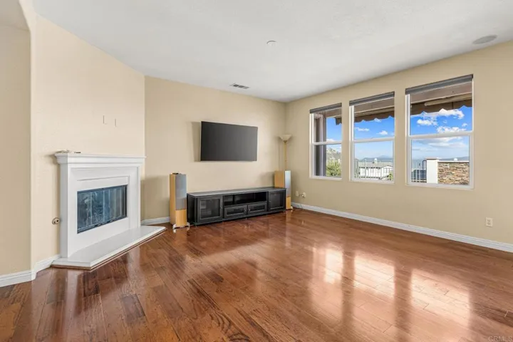 851 Antilla Way, San Marcos, California 92078
