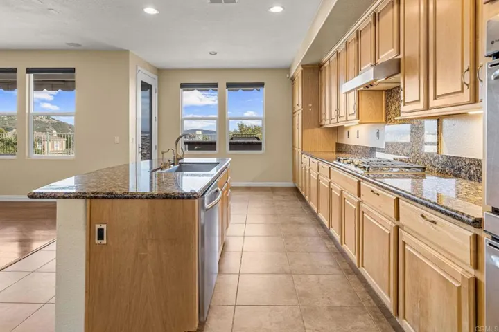 851 Antilla Way, San Marcos, California 92078