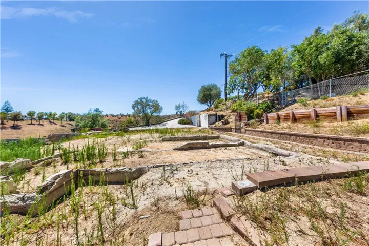 375 W Highland, Camarillo, California 93010