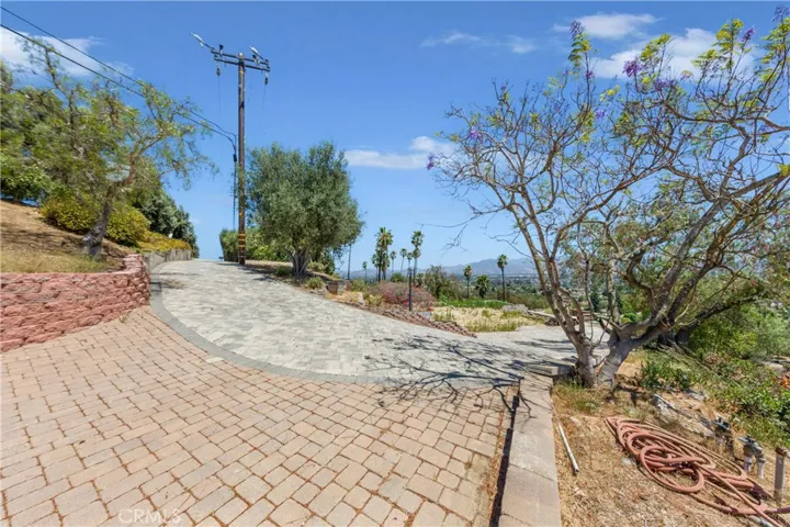 375 W Highland, Camarillo, California 93010