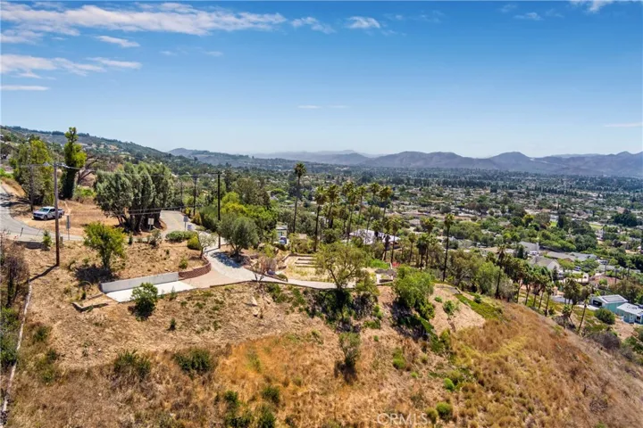 375 W Highland, Camarillo, California 93010
