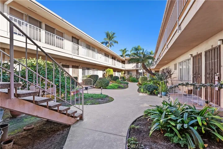 527 Cedar, Long Beach, California 90802