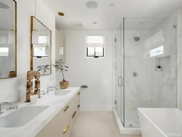 428 Fernleaf, Corona Del Mar, California 92625