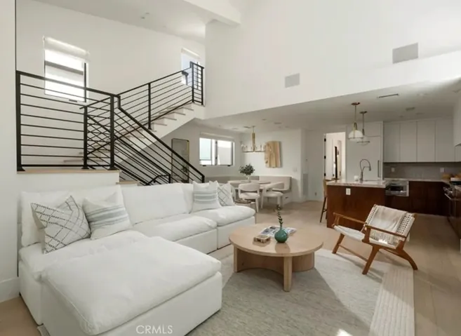 428 Fernleaf, Corona Del Mar, California 92625