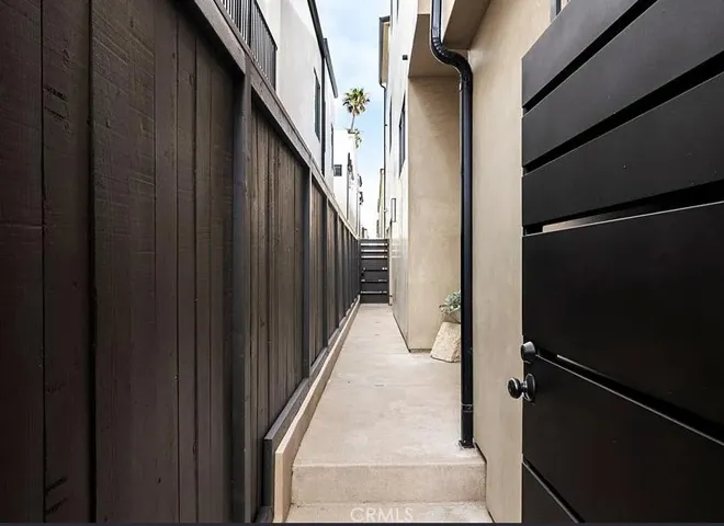428 Fernleaf, Corona Del Mar, California 92625