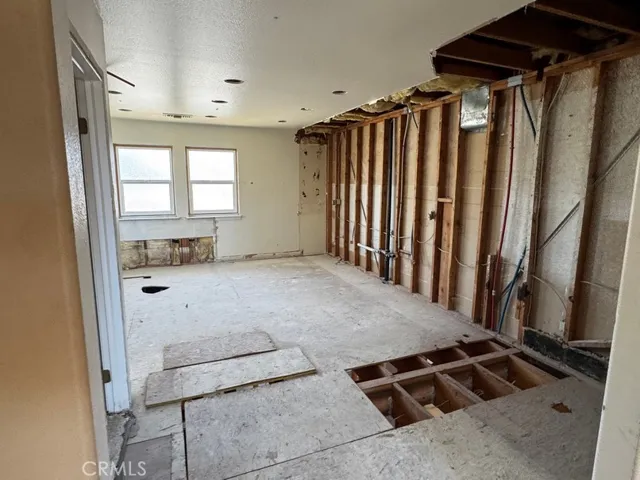 11620 187th Street, Artesia, California 90701