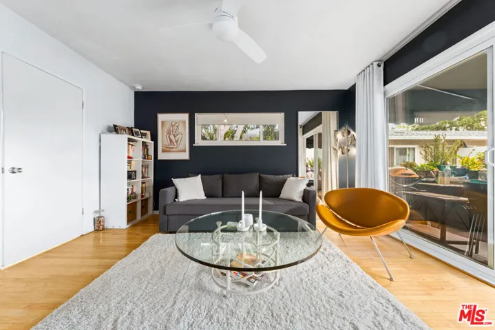 1330 N Crescent Heights Boulevard 16, West Hollywood, California 90046
