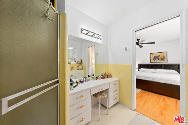 1330 N Crescent Heights Boulevard 16, West Hollywood, California 90046