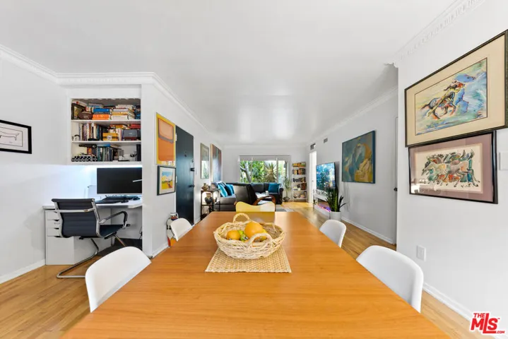 1330 N Crescent Heights Boulevard 16, West Hollywood, California 90046