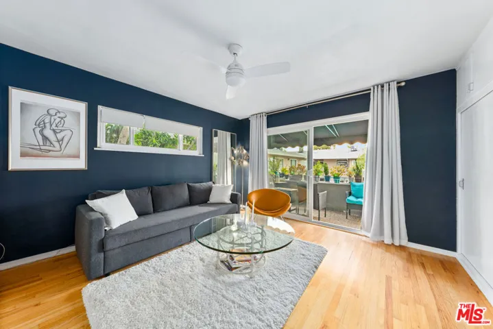 1330 N Crescent Heights Boulevard 16, West Hollywood, California 90046