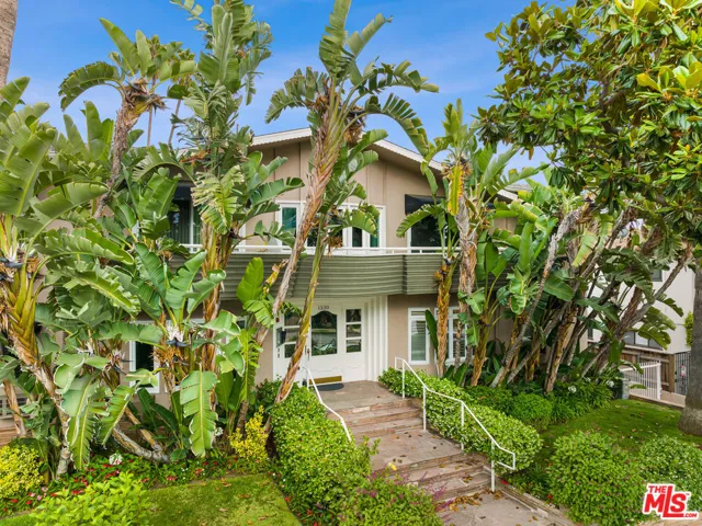 1330 N Crescent Heights Boulevard 16, West Hollywood, California 90046