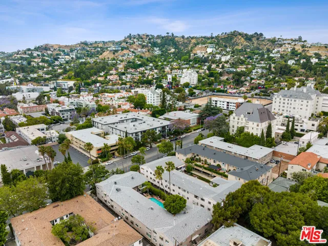 1330 N Crescent Heights Boulevard 16, West Hollywood, California 90046