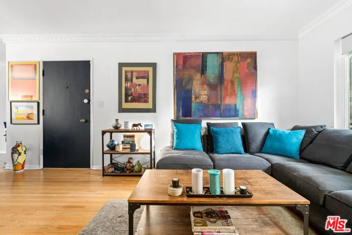 1330 N Crescent Heights Boulevard 16, West Hollywood, California 90046