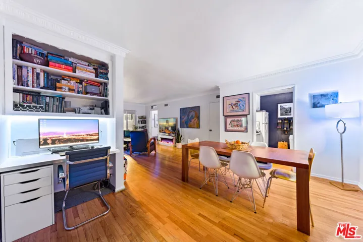 1330 N Crescent Heights Boulevard 16, West Hollywood, California 90046