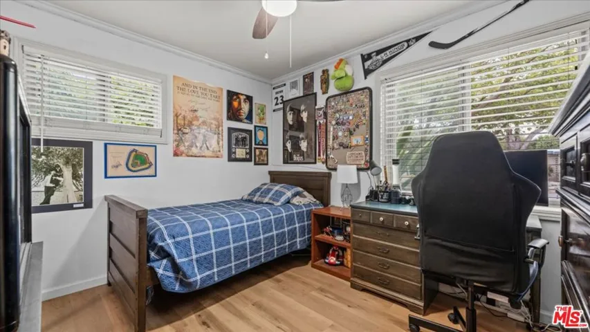 6708 E De Leon Street, Long Beach, California 90815