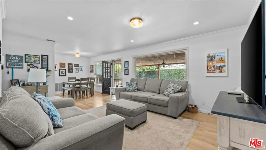 6708 E De Leon Street, Long Beach, California 90815