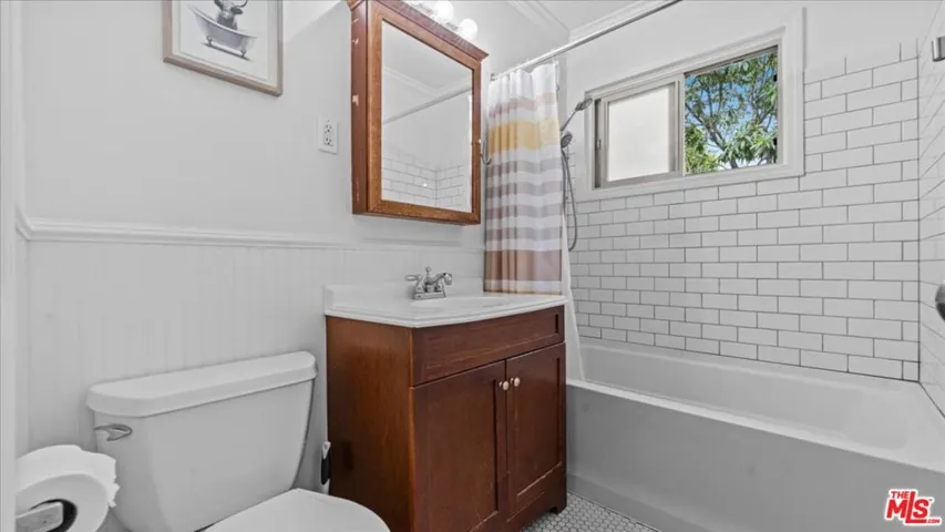 6708 E De Leon Street, Long Beach, California 90815