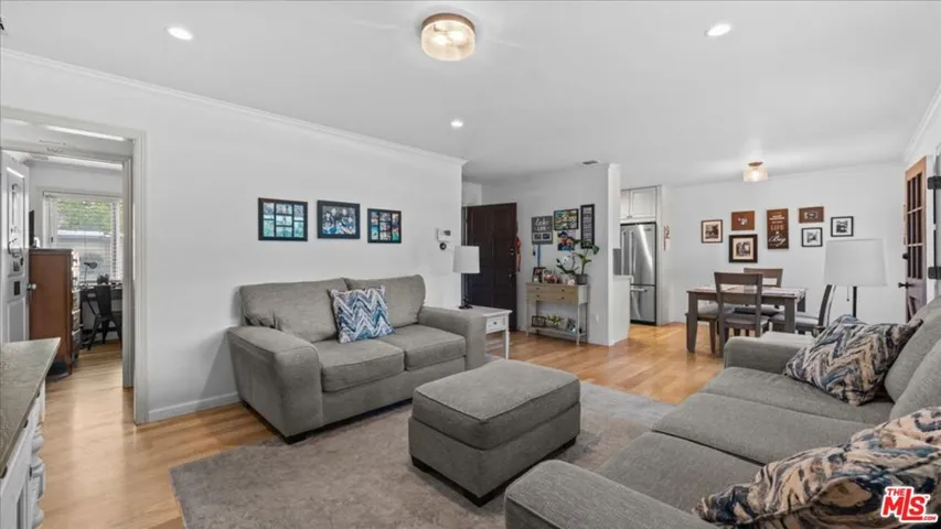 6708 E De Leon Street, Long Beach, California 90815