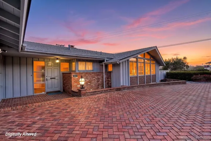 3623 Fenelon, San Diego, California 92106
