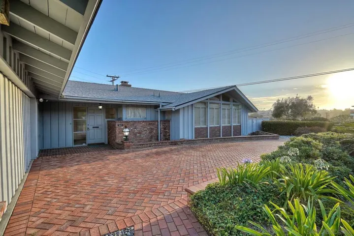 3623 Fenelon, San Diego, California 92106