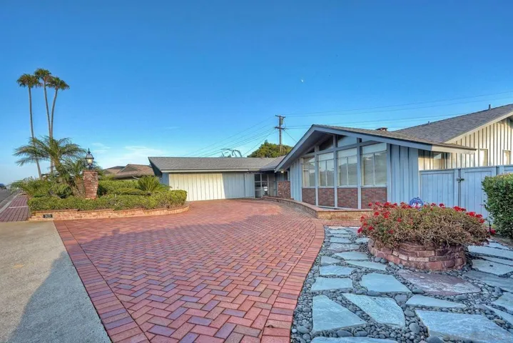 3623 Fenelon, San Diego, California 92106