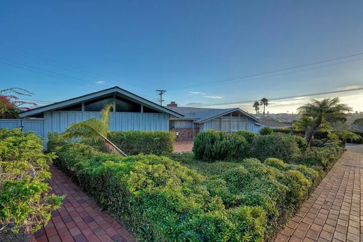3623 Fenelon, San Diego, California 92106