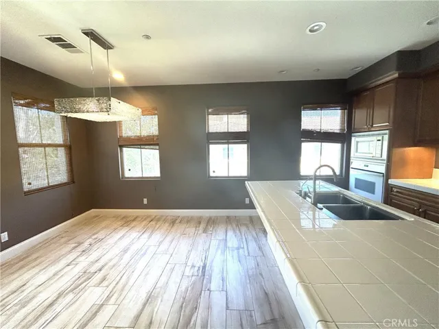 133 Chantilly, Irvine, California 92620