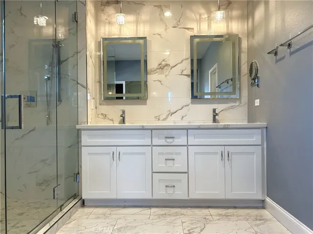 133 Chantilly, Irvine, California 92620