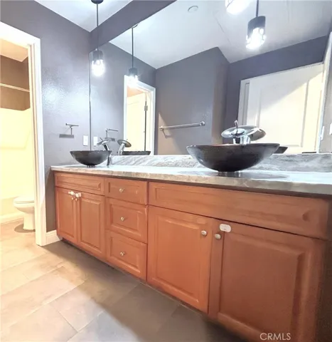 133 Chantilly, Irvine, California 92620