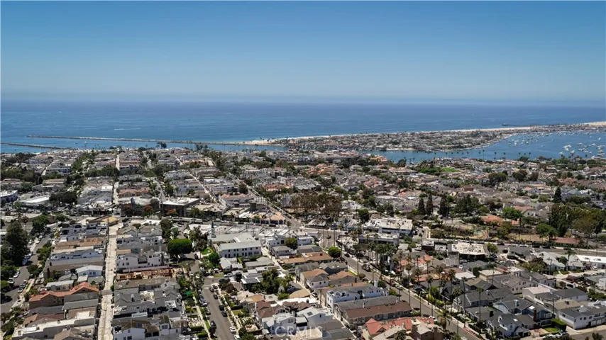 700 Goldenrod, Corona Del Mar, California 92625