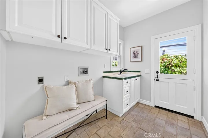 10 Cape Andover, Newport Beach, California 92660