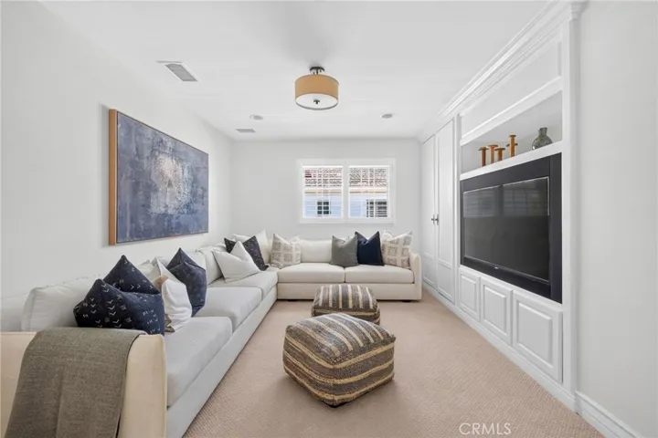10 Cape Andover, Newport Beach, California 92660