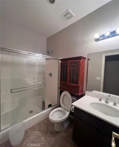 7771 Stonegate, Eastvale, California 92880