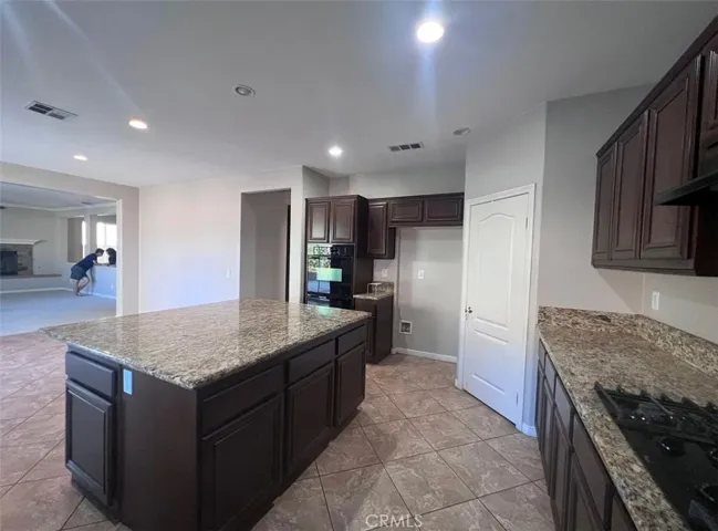 7771 Stonegate, Eastvale, California 92880