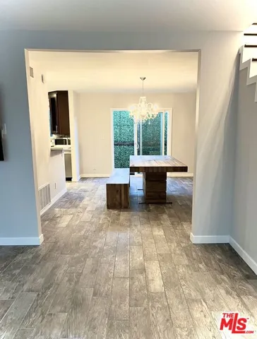 10817 Whipple Street 18, Toluca Lake, California 91602