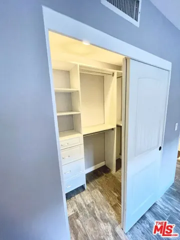 10817 Whipple Street 18, Toluca Lake, California 91602