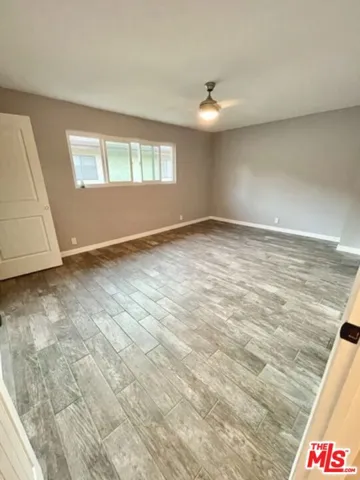 10817 Whipple Street 18, Toluca Lake, California 91602