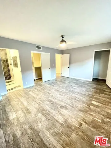 10817 Whipple Street 18, Toluca Lake, California 91602