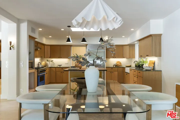 3108 Nichols Canyon Road, Los Angeles, California 90046