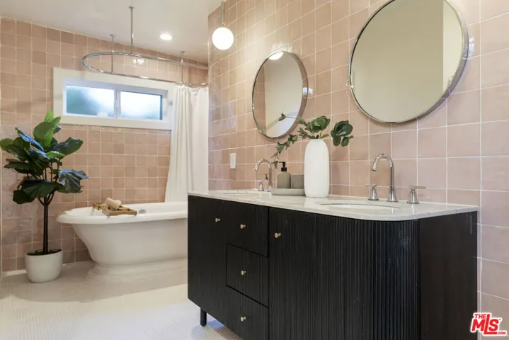 3108 Nichols Canyon Road, Los Angeles, California 90046