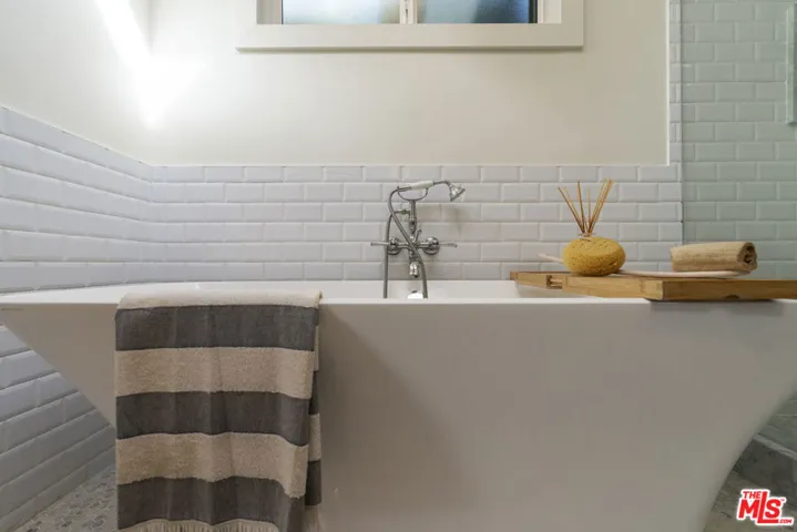 3108 Nichols Canyon Road, Los Angeles, California 90046