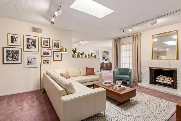 https://zimg.paragon.ice.com/ParagonImages/Property/PA/SDMLS/-531044/10/120/90/f96ae2d7ceba3834f1e26a9c54f4cb0c/3/8e1c3f7e8cd6e2efea55380998856535/-531044-108cc4e6-aee1-4591-956e-1b4df8c26e24.JPG