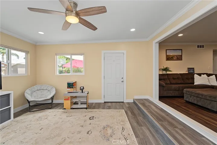 Bonus Room door leading to Backyard