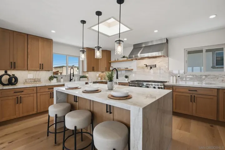 4484 Long Branch Avenue, San Diego, California 92107