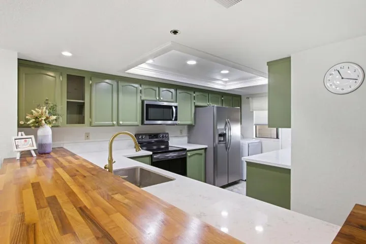 20720 Celeste Circle, Cupertino, California 95014