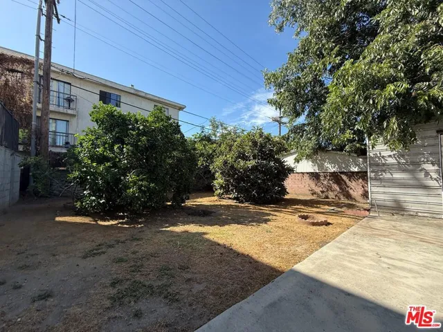 1116 Irving Avenue, Glendale, California 91201