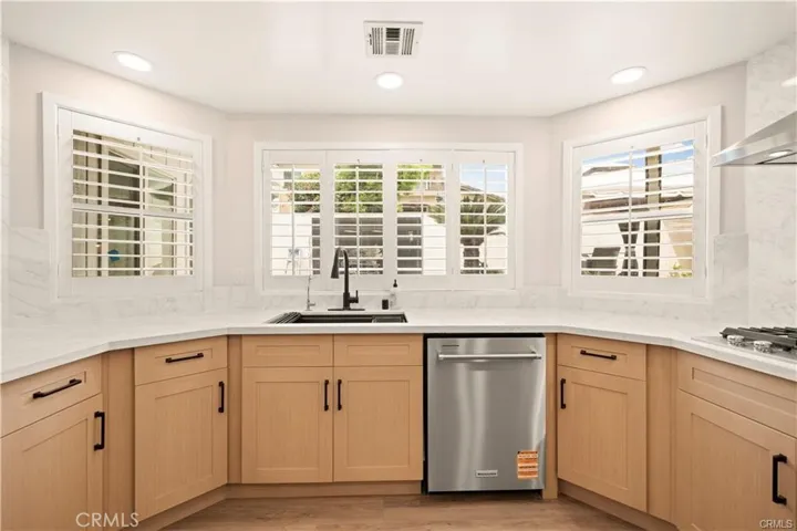 4751 Glen Ivy, La Verne, California 91750