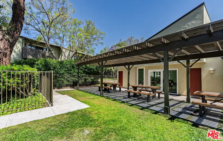 4931 Indian Wood Road 357, Culver City, California 90230