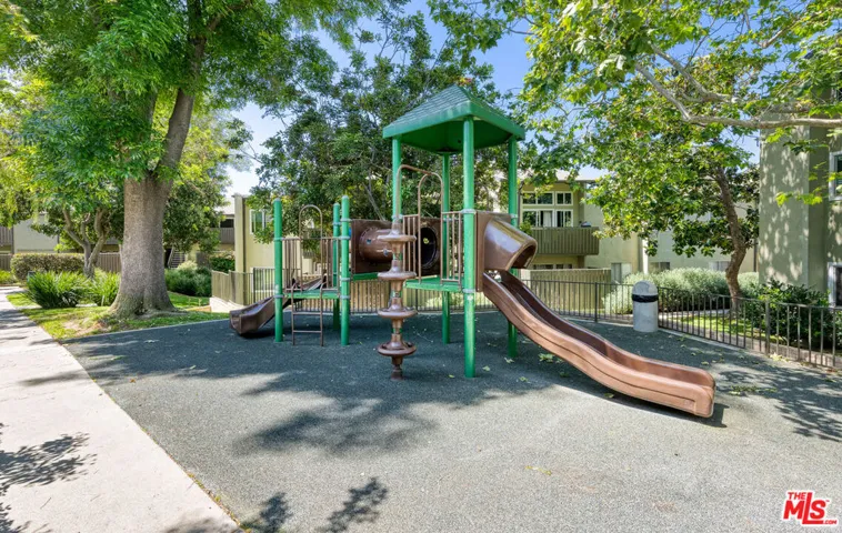 4931 Indian Wood Road 357, Culver City, California 90230